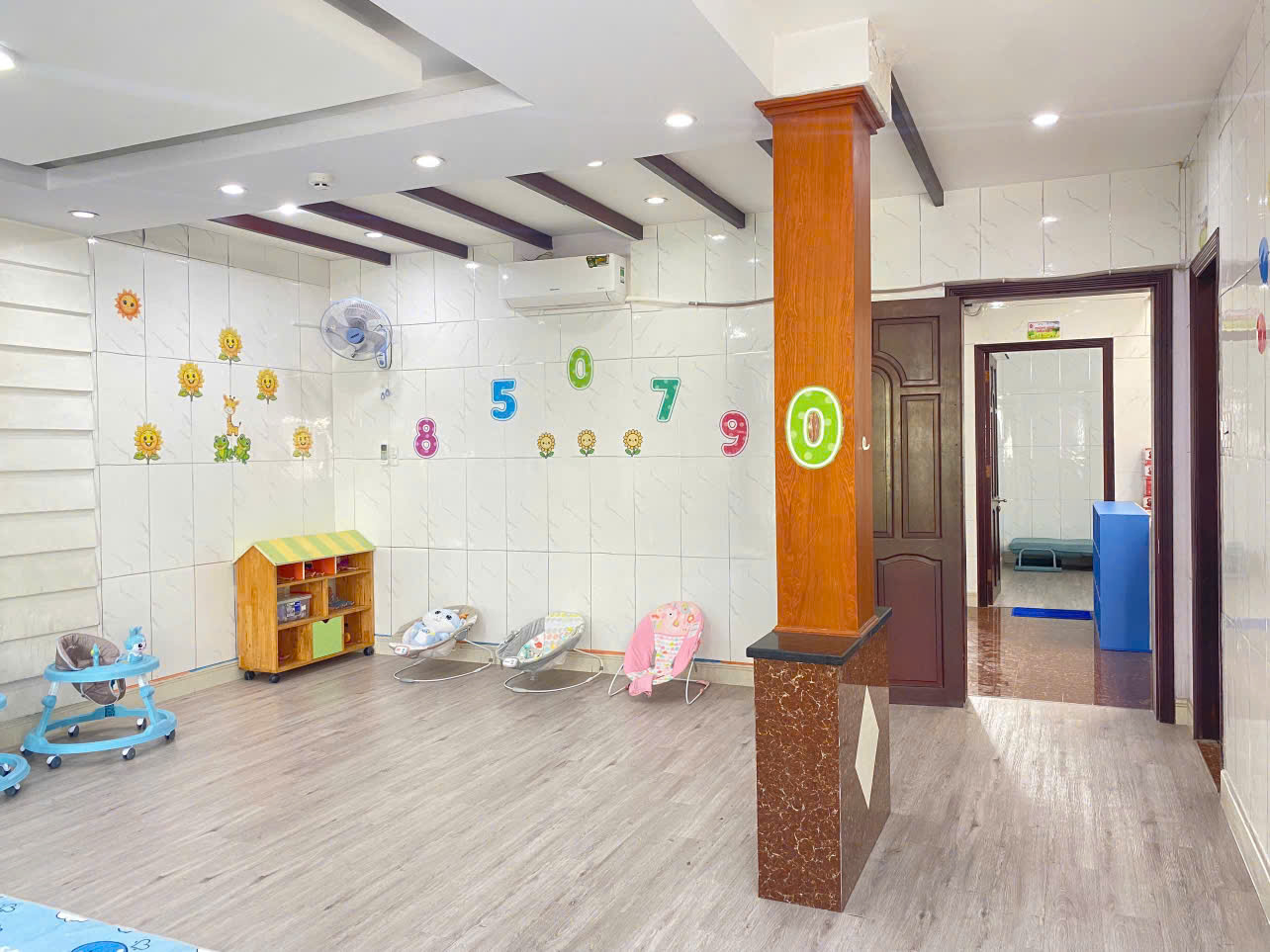 Không gian sinh hoạt và chăm sóc bé tại Nhà Trẻ Phúc An